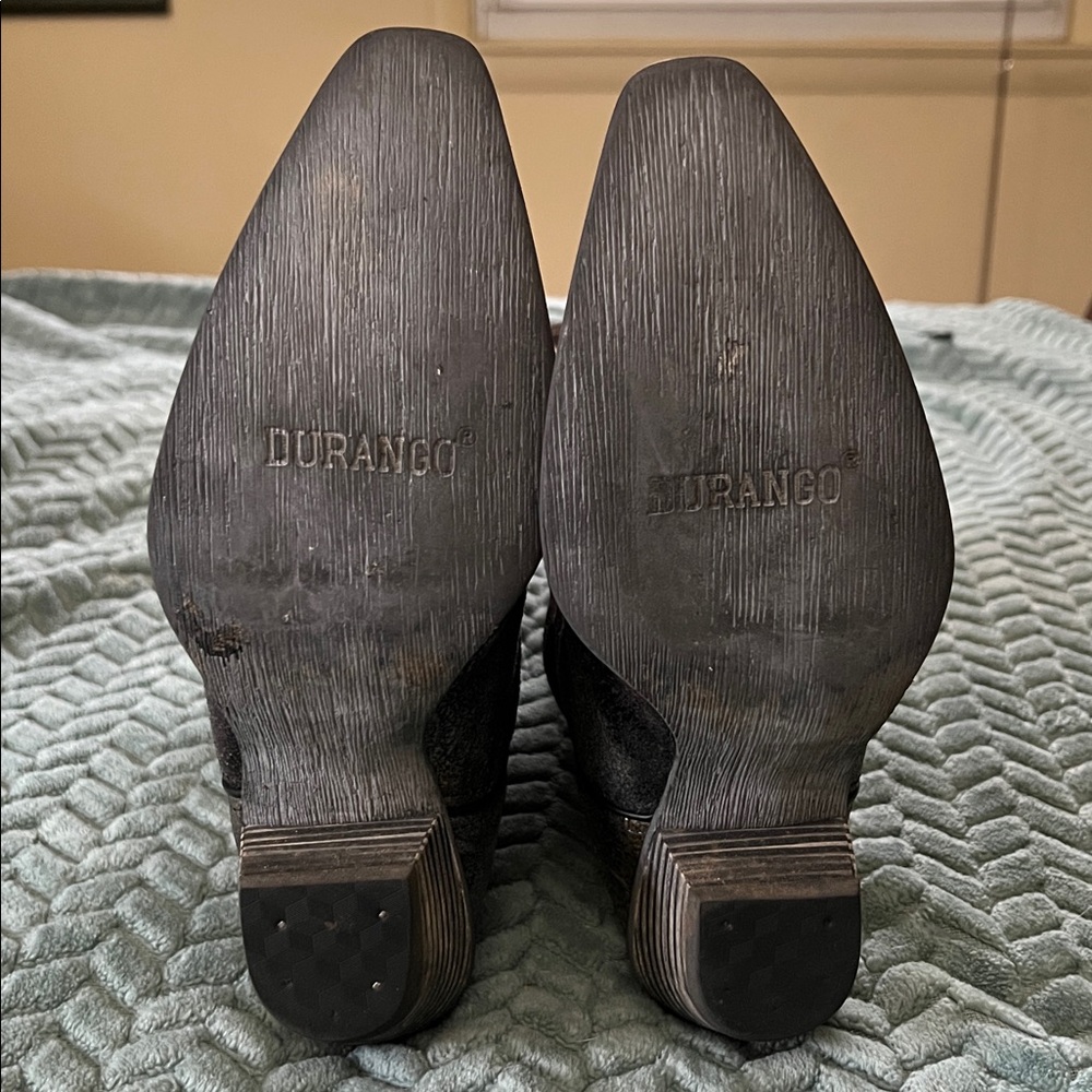 Durango Black and Gold Heeled Boots - Picture 6 of 7